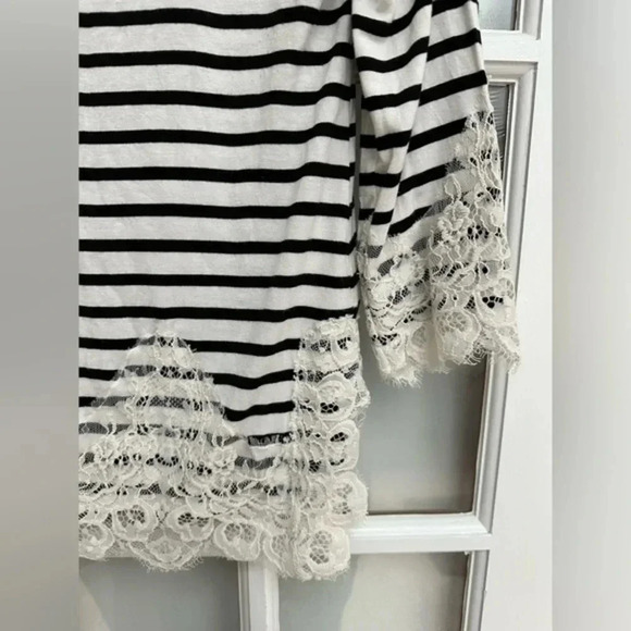 White House Black Market | Black & White Stripe Lace Hem Blouse Size S Small - Picture 6 of 13